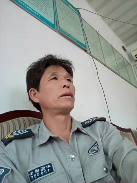 卧窗听雨的第一张照片--诏安交友网