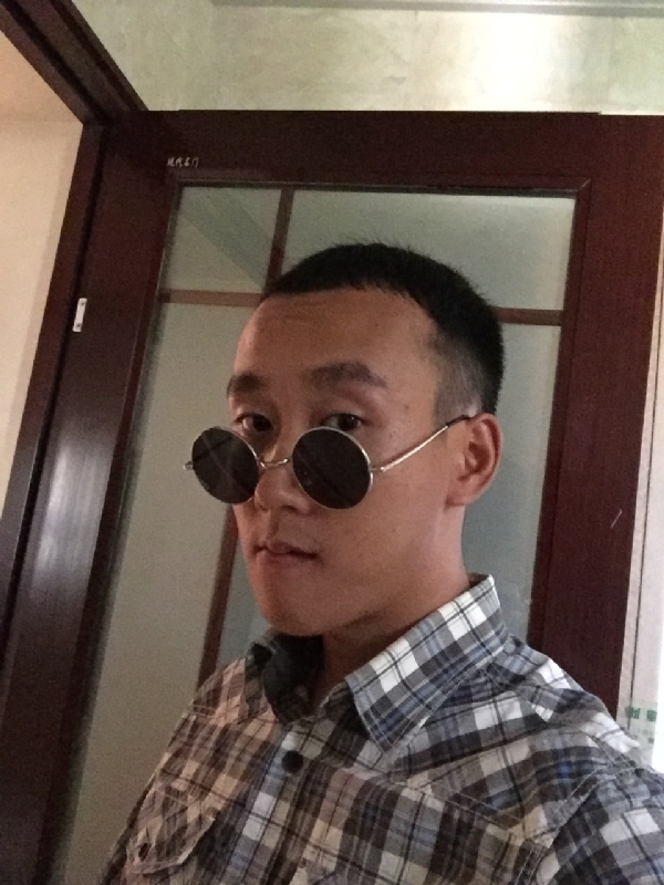 悲喜的第一张照片--诏安交友网
