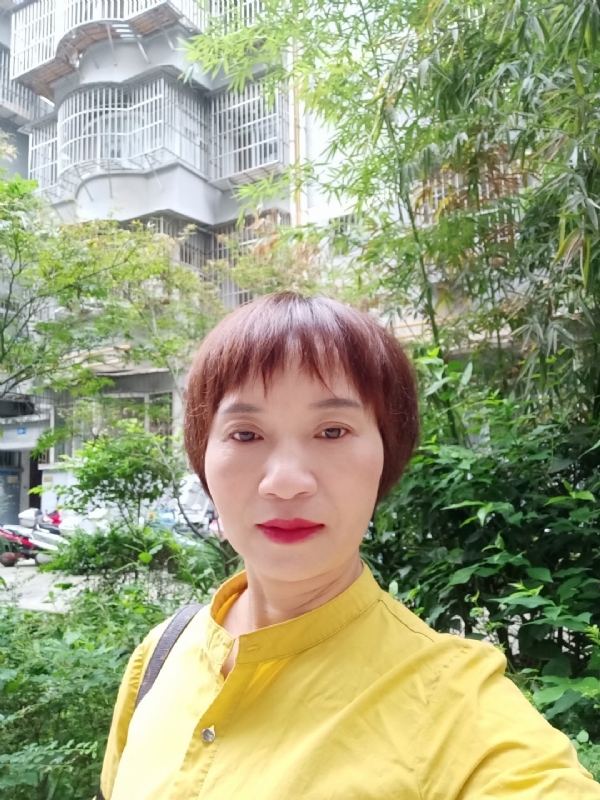 小瓶子的第二张照片--诏安交友网