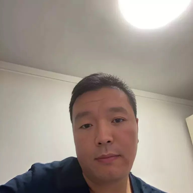 穿唐装的松鼠的第一张照片--诏安交友网