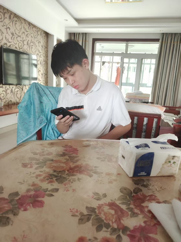铁在烧的第一张照片--诏安交友网